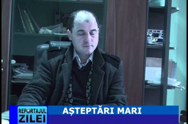 ASTEPTARI MARI