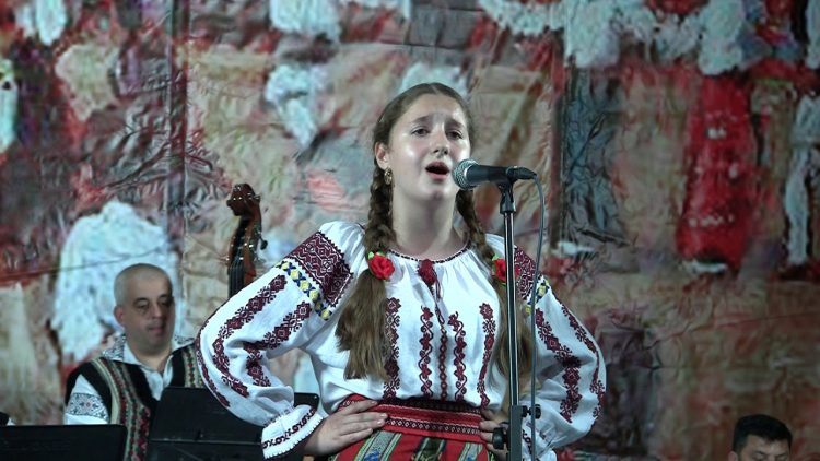 Festivalul ”Cantec drag din plai strabun,,2018 clip 20