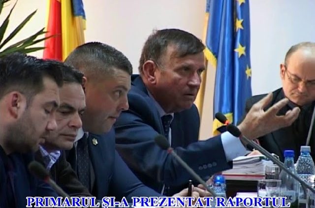 PRIMARUL ȘI-A PREZENTAT RAPORTUL P. 2