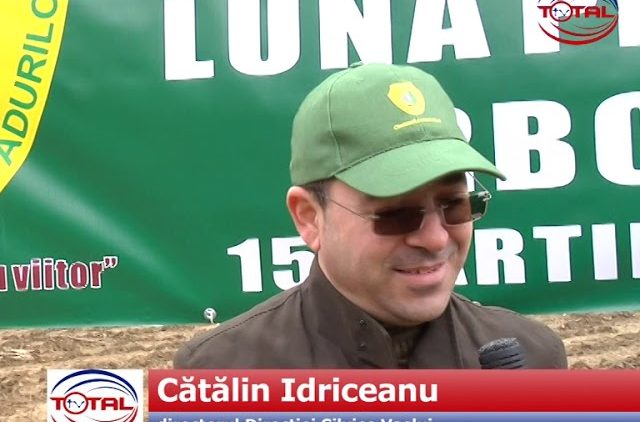 Luna plantării arborilor, din respect pentru pădurile vasluiene