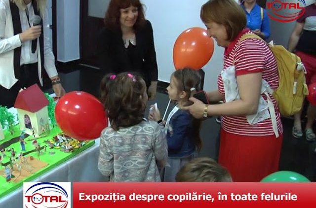 Expoziția despre copilărie, în toate felurile