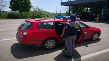 900f6a2e-64b8-40ce-b2cc-5b7339450207