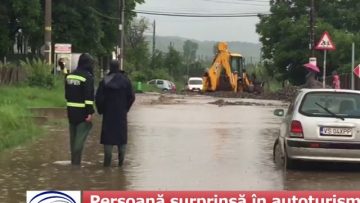 Persoană surprinsă în autoturism de o viitură în suburbia Brodoc
