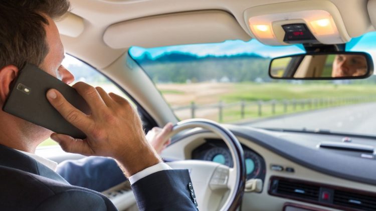 alege viata fara telefon cand conduceti