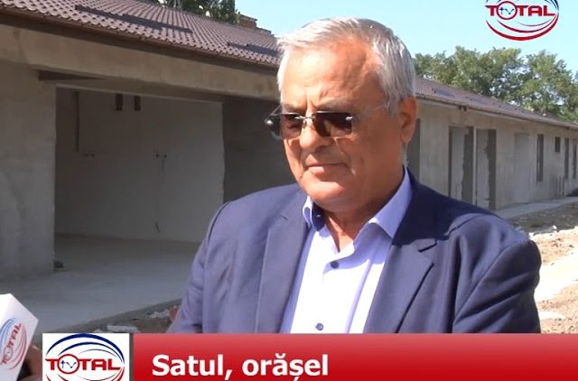 Satul, orășel