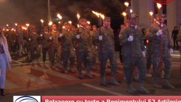 VIDEO: Retragere cu torțe a Regimentului 52 Artilerie Mixtă Bârlad, de Ziua Armatei