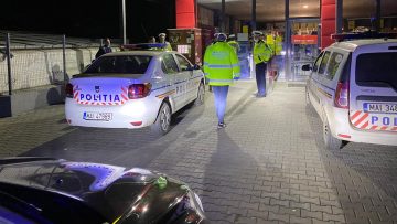 7a9b300e-366e-4708-a57e-226abbd893f2