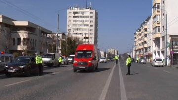 1954ZJ.MXF_snapshot_00.05.245