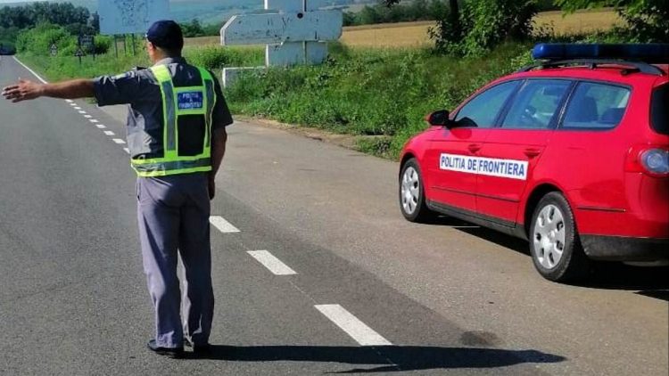 ConducÄ_tor auto fÄ_rÄ_ permis de conducere corespunzÄ_tor, depistat Ã®n trafic