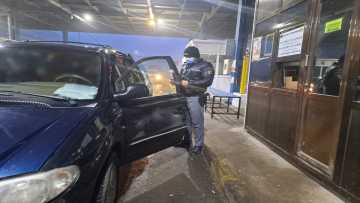 Audi-cu-I.T.P.-fals-depistat-de-politistii-de-frontiera-huseni