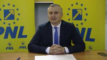 029_1275_01.MP4_snapshot_00.02.139