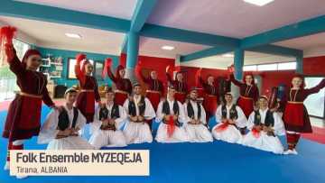 Ansamblul Myzeqeja Albania .mp4_snapshot_00.15.445