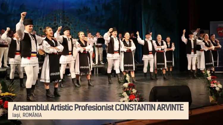 Ansamblul profesionist Constantin Arvinte Romania.mp4_snapshot_00.24.619