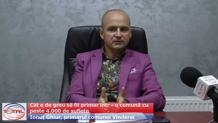 Cât e de greu să fii primar într – o comună cu peste 4.000 de suflete.mp4_snapshot_00.15.02.638