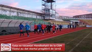 Gata cu vacanța Handbaliştii de la CSM Vaslui au dat startul pregătirii de iarnă.mp4_snapshot_00.17.136