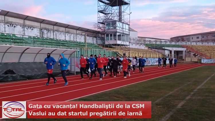 Gata cu vacanța Handbaliştii de la CSM Vaslui au dat startul pregătirii de iarnă.mp4_snapshot_00.17.136
