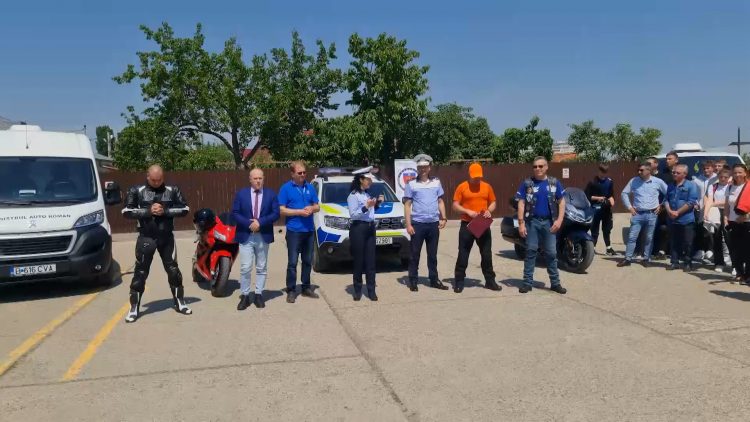 Tinerii vasluieni îndrumați spre un comportament civilizat, în viața de zi cu zi, ca motociclist și pasager.mp4_snapshot_00.09.960