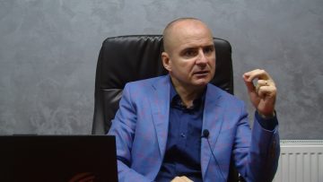 029_0457_02.MP4_snapshot_03.57.524