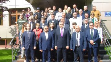 029_4512_01.MP4_snapshot_00.15.215