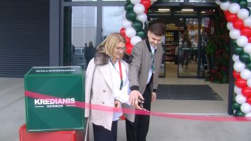 029_5688_01.MP4_snapshot_00.01.139