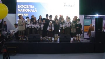 029_5767_01.MP4_snapshot_00.00.413