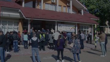 Șansă de angajare pentru vasluieni, la Bursa Locurilor de Muncă.mp4_snapshot_00.11.760