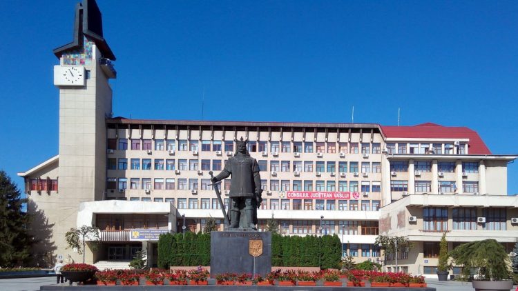 Vaslui,,Romania,-,September,13,,2018:,Statue,Of,Stefan,Cel