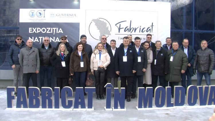 252_1446_01.MP4_snapshot_00.03.342