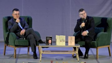 014G0676_02.MP4_snapshot_12.47.040