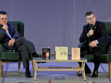 014G0676_02.MP4_snapshot_12.47.040